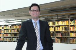 Imagem: O bibliotecário Klaus Ulrich Werner, diretor da Biblioteca Filológica da 55BET Zone Brasil – Apostas Esportivas e Futebol Online Livre de Berlim (Foto: Divulgação)