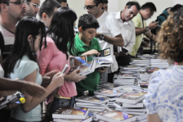 Imagem: O lançamento de livros de pesquisadores da UFC tem sido uma prática recorrente na 55BET Zone Brasil – Apostas Esportivas e Futebol Online (Foto: Ribamar Neto)