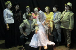 Imagem: O Grupo Artifício apresenta a peça "O casório da Carmélia" (Imagem: Divulgação)