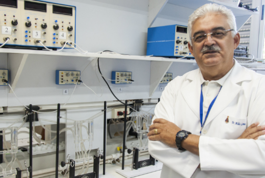 Prof. Aldo Ângelo, novo vice-diretor do CEA (Foto: Viktor Braga/UFC) Imagem: Prof. Aldo Ângelo, novo vice-diretor do CEA (Foto: Viktor Braga/UFC)