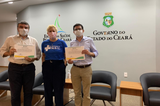 Francisco Edson de Lucena Feitosa, gerente de Atenção à Saúde da MEAC; Magda Almeida, secretária-executiva de Vigilância e Regulação da SESA; e Arnaldo Aires Peixoto Júnior, gerente de Atenção à Saúde do HUWC (Foto: Divulgação) Imagem: Francisco Edson de Lucena Feitosa, gerente de Atenção à Saúde da MEAC; Magda Almeida, secretária-executiva de Vigilância e Regulação da SESA; e Arnaldo Aires Peixoto Júnior, gerente de Atenção à Saúde do HUWC (Foto: Divulgação)