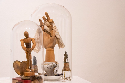 Peça da exposição "Adsumus estado.condição", do Túlio Paracampos (Foto: Ribamar Neto/UFC) Imagem: Peça da exposição "Adsumus estado.condição", do Túlio Paracampos