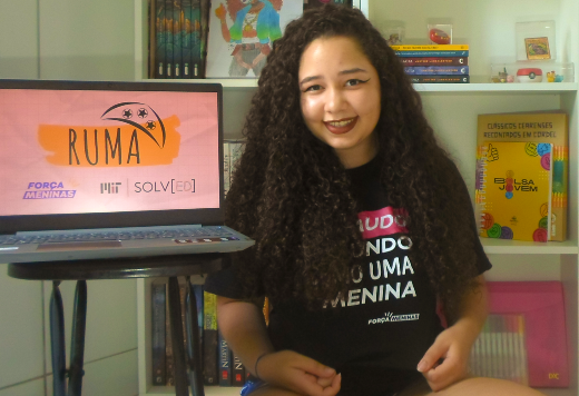 O projeto Ruma, conduzido pela estudante Sabrina Cabral, já impactou mais de 300 jovens por meio de atividades de protagonismo, sustentabilidade, saúde mental e empreendedorismo (Foto: Divulgação) Imagem: O projeto Ruma, conduzido pela estudante Sabrina Cabral, já impactou mais de 300 jovens por meio de atividades de protagonismo, sustentabilidade, saúde mental e empreendedorismo (Foto: Divulgação)