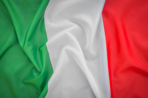 O objetivo do curso é despertar na comunidade cearense o interesse pela Língua Italiana, devido ao turismo e às relações comerciais entre Ceará e Itália (Imagem: Freepik) Imagem: bandeira da Italia