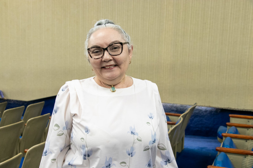 A Profª Mônica Amorim, da FEAAC, tem 40 anos da UFC (Foto: Viktor Braga/UFC) Imagem: A Profª Mônica Amorim, da FEAAC, tem 40 anos da UFC (Foto: Viktor Braga/UFC)