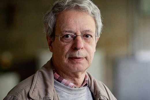 Autor de mais de 70 livros, editados no Brasil e no exterior, Frei Betto é referência no ativismo em favor dos Direitos Humanos (Foto: Marcos Alves / Divulgação) Imagem: Frei Betto é um senhor grisalho