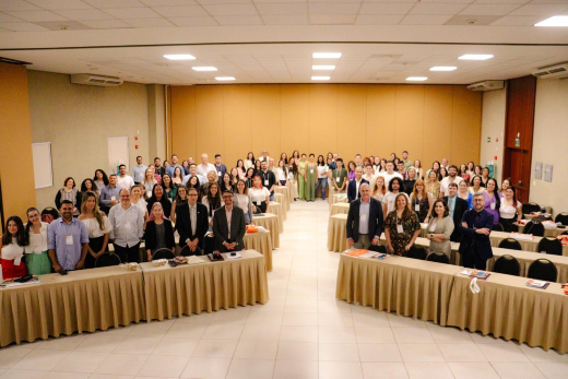 8º Workshop sobre Órgãos Artificiais, Biomateriais e Engenharia de Tecidos (OBI) aconteceu de 29 a 31 de outubro (Foto: Divulgação) Imagem: Plateia em uma sala de eventos em pé