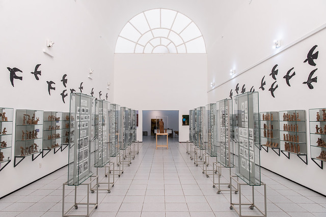 Imagem: sala de cultura popular do Museu de Arte da UFC