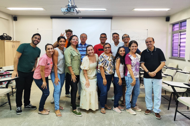 Imagem: A primeira turma iniciou com 16 estudantes, atualmente 13 seguem no curso (Foto: Carolina Morais)