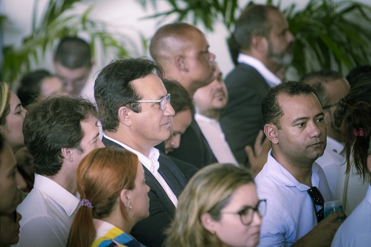 Prof. Custódio Almeida acompanhou a solenidade de criação do campus ITA em Fortaleza e já prevê parcerias entre as duas instituições. (Foto: Éden Barbosa/UFC) Imagem: Professor Custódio Almeida acompanhando a solenidade de criação do campus do ITA no Ceará. (Éden Barbosa/PROCULT)